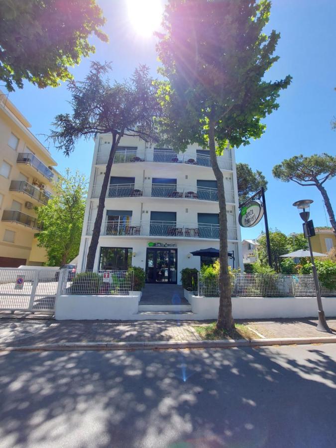 Hotel Senza Pensieri Riccione Exterior photo
