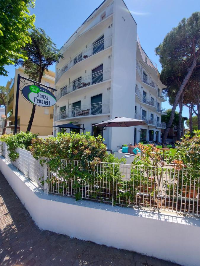 Hotel Senza Pensieri Riccione Exterior photo